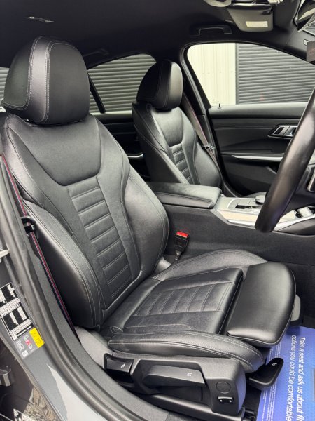 2022 BMW 3-Series - photo 7