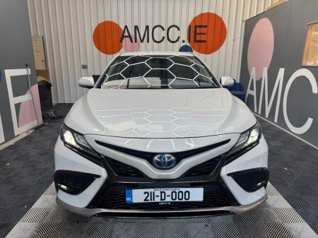 2021 Toyota Camry - photo 2