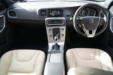 2017 Volvo S60 - photo 16