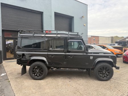 2011 Land Rover Defender - photo 2