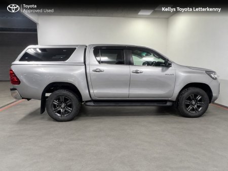 2023 Toyota Hilux - photo 3