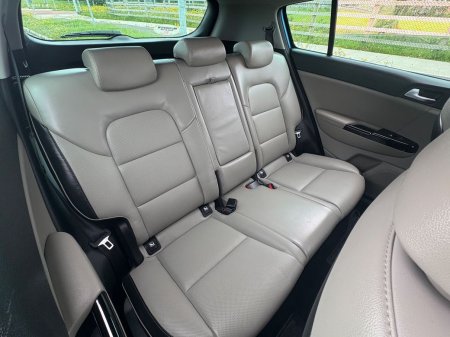 2021 Kia Sportage - photo 12