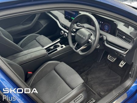 2025 Skoda Superb - photo 8