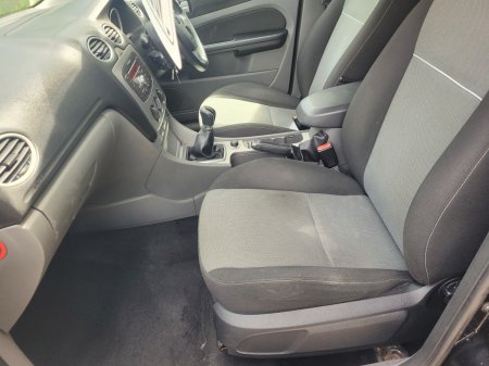 2010 Ford Focus - photo 3