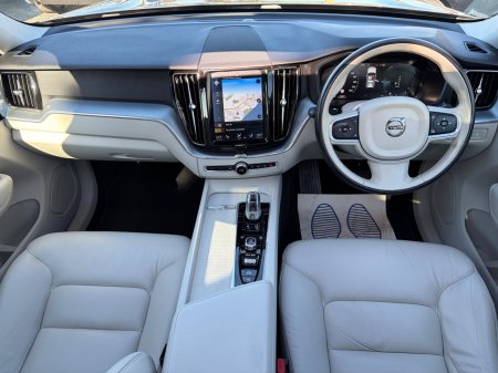 2018 Volvo XC60 - photo 2
