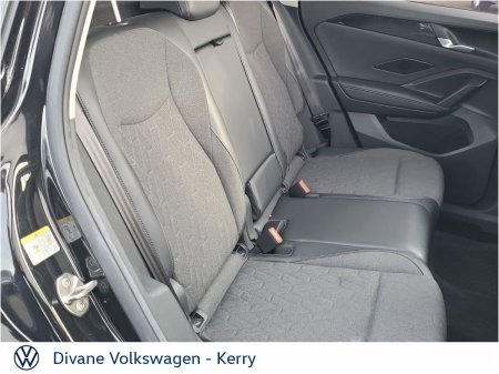 2025 Volkswagen Tiguan - photo 24