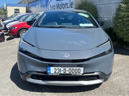 2023 Toyota Prius - photo 2