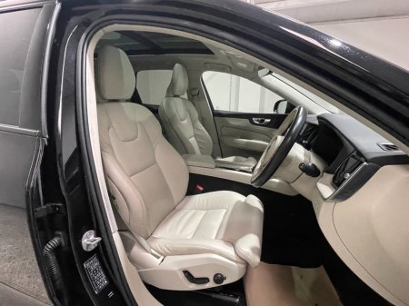 2023 Volvo XC60 - photo 11