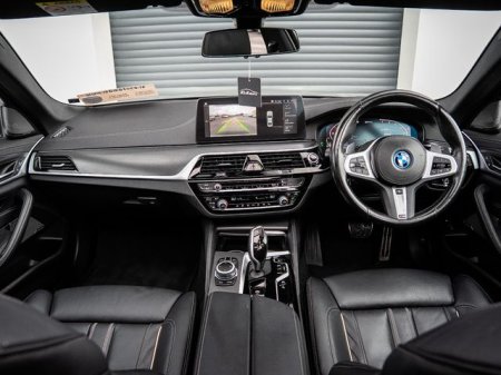 2022 BMW 5-Series - photo 12