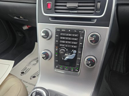 2017 Volvo V60 - photo 31