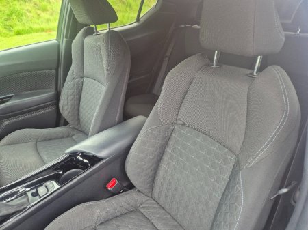 2020 Toyota C-HR - photo 14