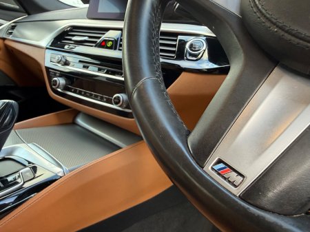 2019 BMW 5-Series - photo 18