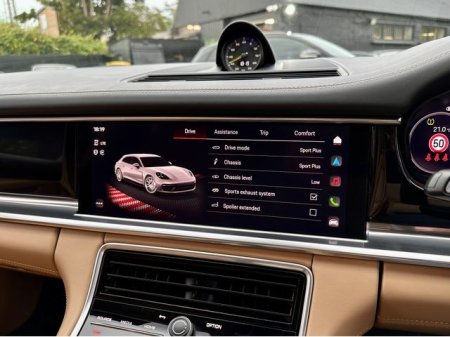 2023 Porsche Panamera - photo 23