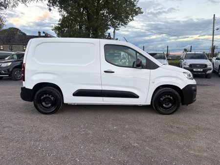2022 Citroen Berlingo - photo 2