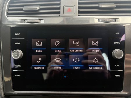 2019 Volkswagen Golf - photo 23