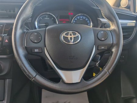 2015 Toyota Corolla - photo 17