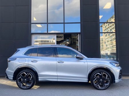 2025 Volkswagen Tiguan - photo 4