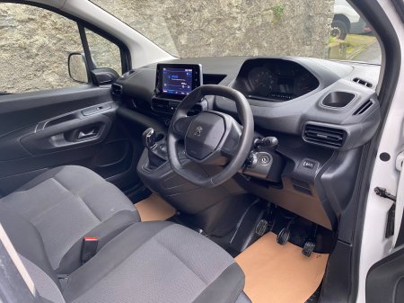 2021 Peugeot Partner - photo 12