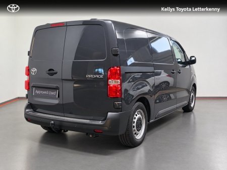 2025 Toyota Proace - photo 2