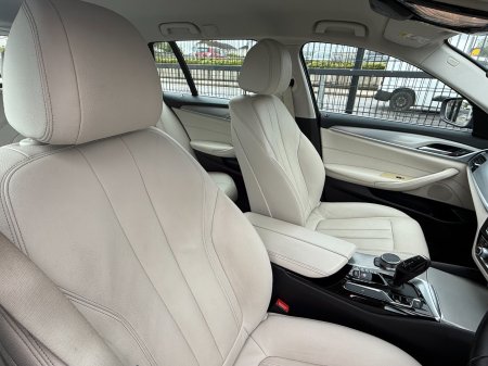 2019 BMW 5-Series - photo 12