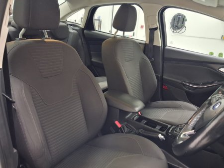 2018 Ford Focus - photo 11