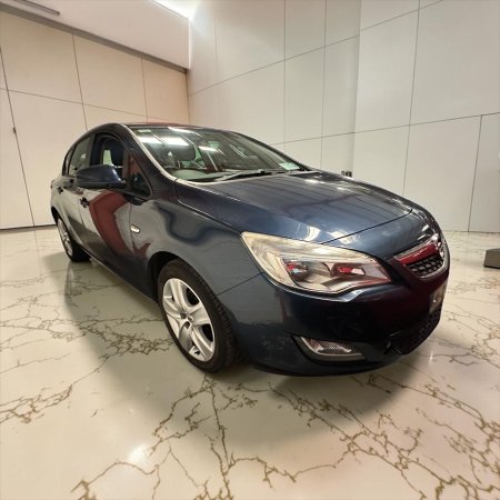 2011 Opel Astra - photo 15