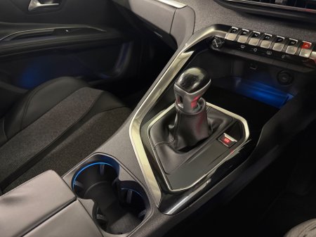 2018 Peugeot 5008 - photo 13