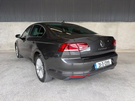 2021 Volkswagen Passat - photo 7