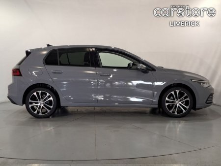 2023 Volkswagen Golf - photo 2