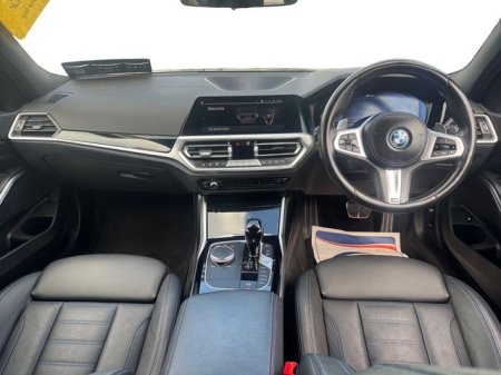 2022 BMW 3-Series - photo 14