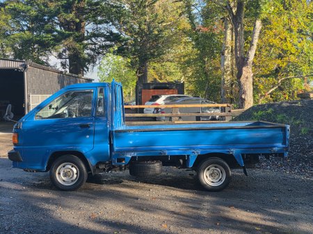 1992 Toyota LiteAce - photo 2