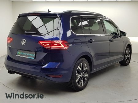 2021 Volkswagen Touran - photo 2