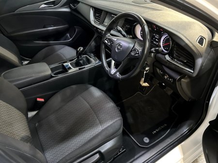 2020 Opel Insignia - photo 10