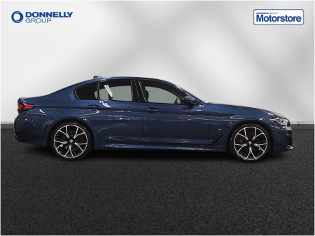 2023 BMW 5-Series - photo 3