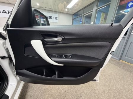 2017 BMW 1-Series - photo 33