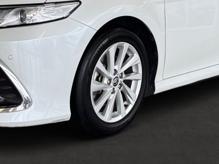2021 Toyota Camry - photo 10