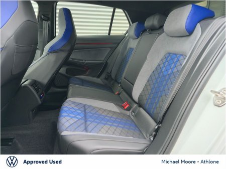 2025 Volkswagen Golf - photo 6