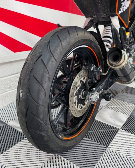 2012 KTM Duke - photo 4