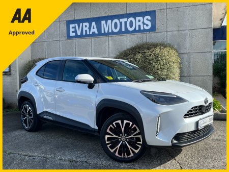 2024 Toyota Yaris Cross Z HYBRID AUTOMATIC 1.5 PETROL //FACELIFT MODEL//HIGH SPEC//HALF LEATHER HEATED SEATS//HEATED STEERIN