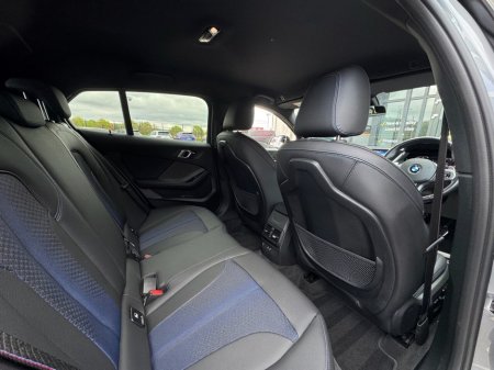 2023 BMW 1-Series - photo 10