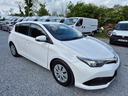2017 Toyota Auris - photo 4