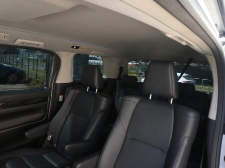 2020 Toyota Alphard - photo 7
