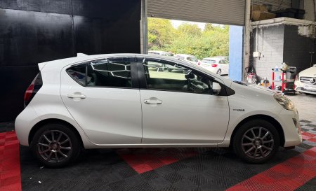 2017 Toyota Aqua - photo 20