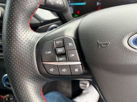 2020 Ford Focus - photo 14