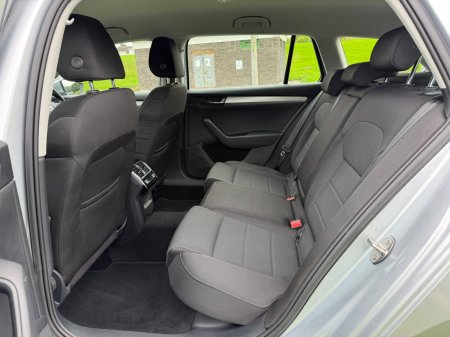 2019 Skoda Superb - photo 12