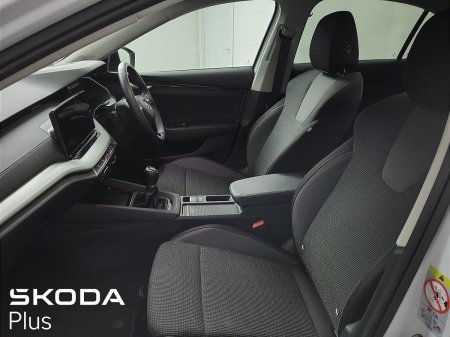 2025 Skoda Octavia - photo 4