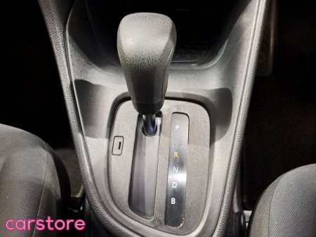 2023 Toyota Yaris - photo 16