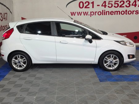 2016 Ford Fiesta - photo 5