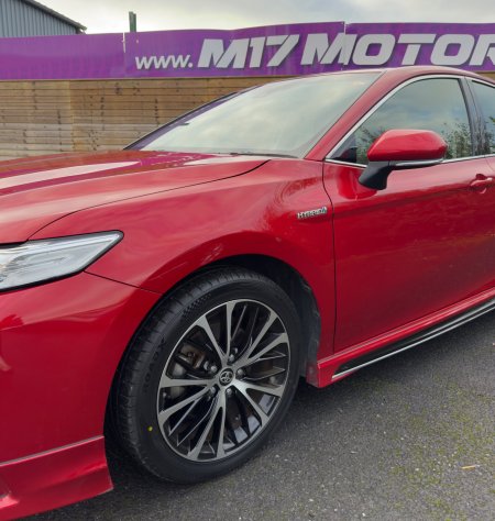 2020 Toyota Camry - photo 3