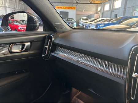 2021 Volvo XC40 - photo 21